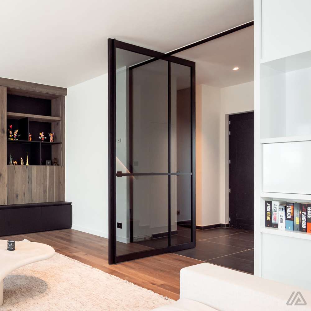 steel crittall pivoting door