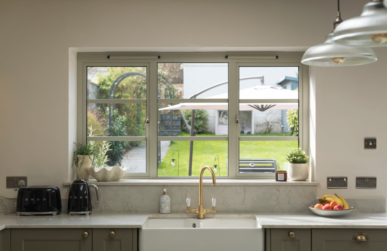 bifold style crittall windows